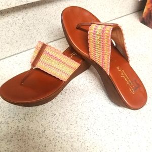 Sandal easy to walk in.